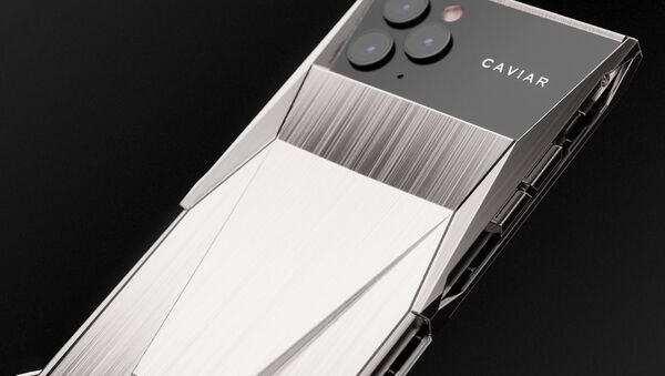 Caviar выпустил элитный айфон имени Tesla  - Sputnik Казахстан