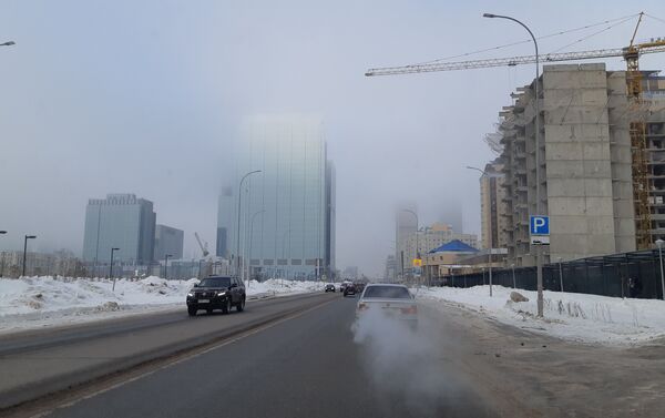 Столицу Казахстана окутал густой туман - Sputnik Казахстан