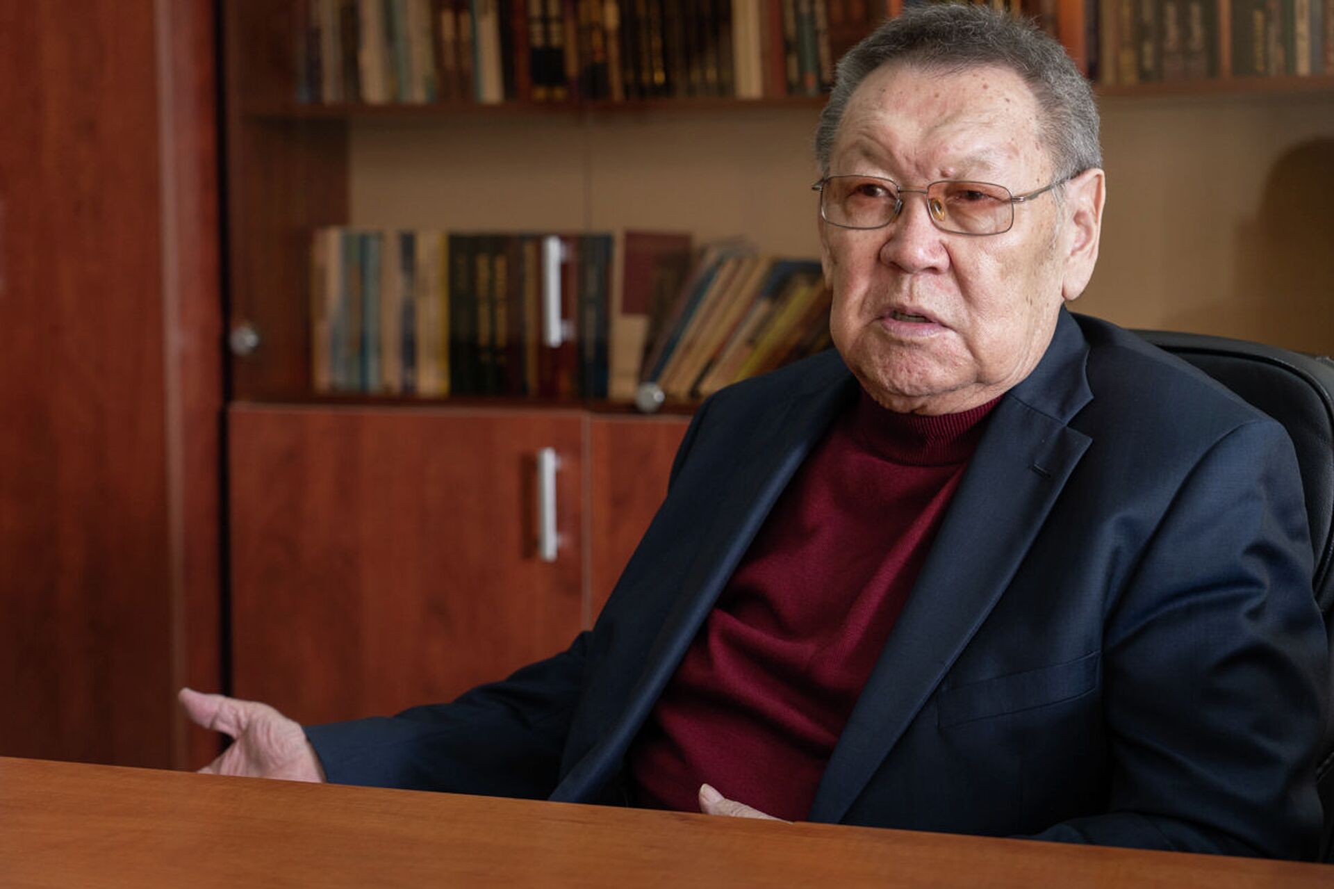 Қазақстанның халық әртісі, режиссер Есмұхан Обаев - Sputnik Казахстан, 1920, 16.04.2026