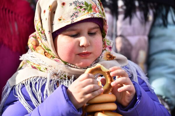 Дед Мороз в начале марта! Как провожали зиму в Нур-Султане - Sputnik Казахстан