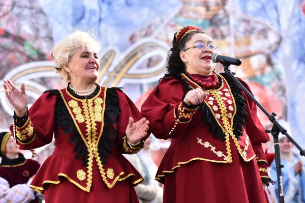 Дед Мороз в начале марта! Как провожали зиму в Нур-Султане - Sputnik Казахстан