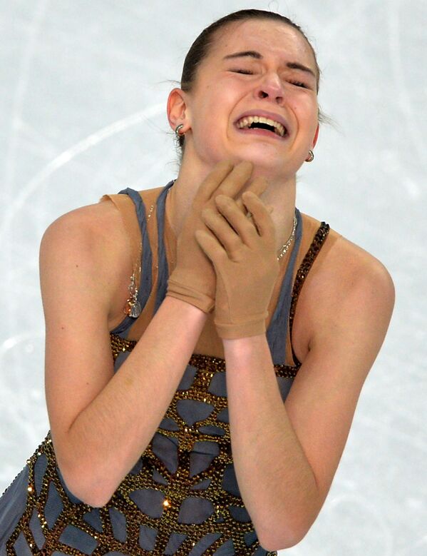 Аделина Сотникова на соревнованиях по фигурному катанию на XXII зимних Олимпийских играх в Сочи, 2014 год - Sputnik Казахстан