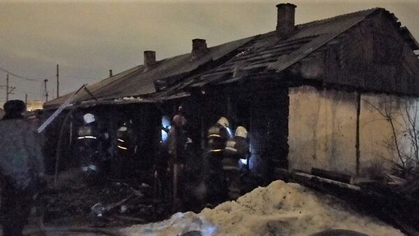 Барак сгорел в Рабочем поселке в Петропавловске - Sputnik Казахстан