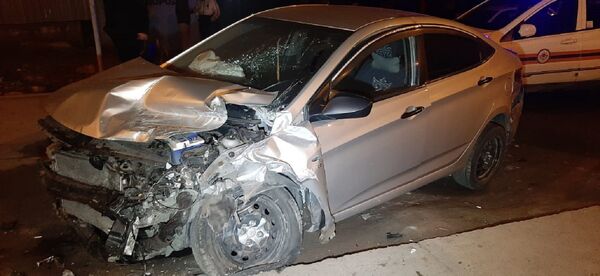 Две иномарки столкнулись лоб в лоб в Алматы Две иномарки столкнулись лоб в лоб в Алматы - Sputnik Казахстан