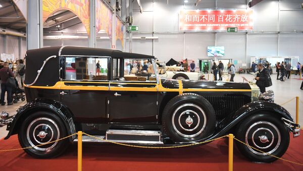 Автомобиль Isotta Fraschini Tipo 8A S Landaulet (1928) на открытии 29-й выставки старинных автомобилей Олдтаймер-Галерея - Sputnik Казахстан