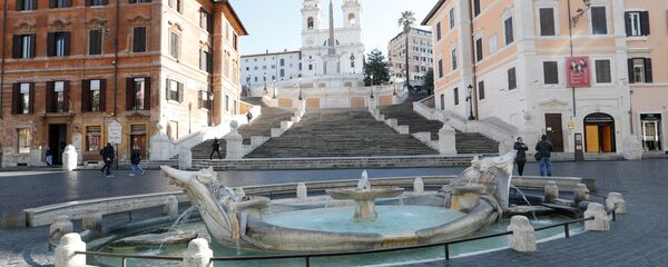Безлюдная Испанская лестница в Риме - Sputnik Қазақстан