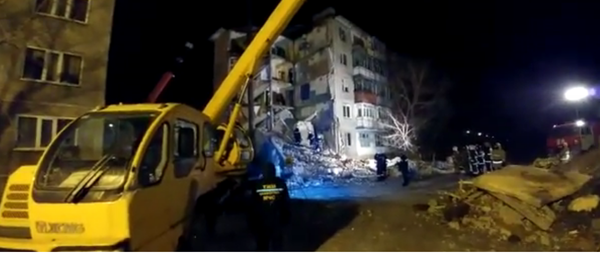 Скриншот с видео места обрушения дома в поселке Шахан - Sputnik Казахстан