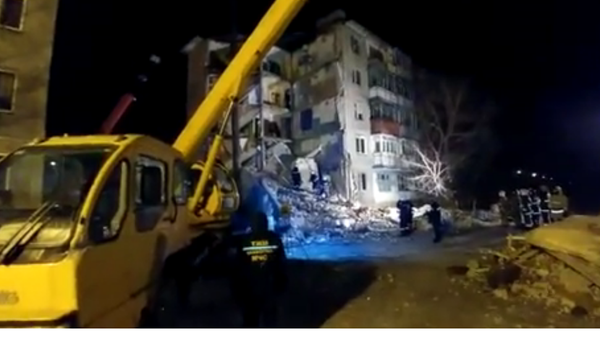 Скриншот с видео места обрушения дома в поселке Шахан - Sputnik Казахстан