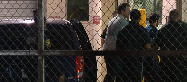 Первые минуты после стрельбы в аэропорту Флориды и кадры с  подозреваемым - Sputnik Казахстан