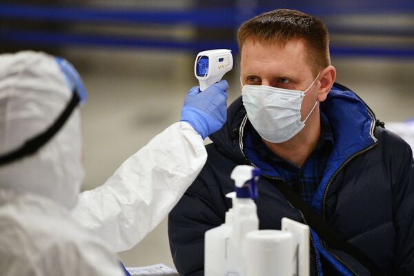 Москва на самоизоляции: закрываются рестораны, отменяется льготный проезд Москва на самоизоляции: закрываются рестораны, отменяется льготный проезд - Sputnik Казахстан