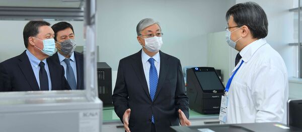 Глава государства посетил Национальный центр биотехнологии - Sputnik Казахстан