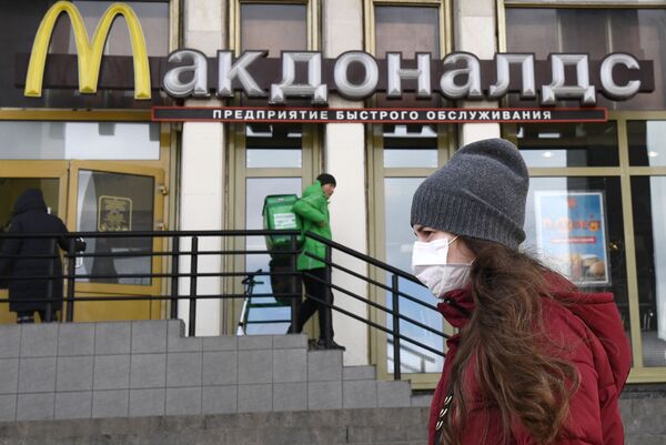 Москва на самоизоляции: закрываются рестораны, отменяется льготный проезд Москва на самоизоляции: закрываются рестораны, отменяется льготный проезд - Sputnik Казахстан