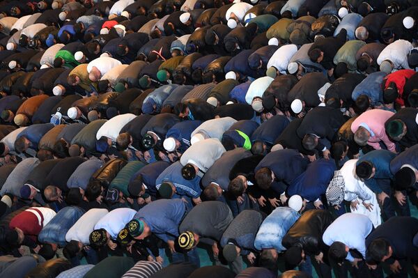 Москва на самоизоляции: закрываются рестораны, отменяется льготный проезд Москва на самоизоляции: закрываются рестораны, отменяется льготный проезд - Sputnik Казахстан