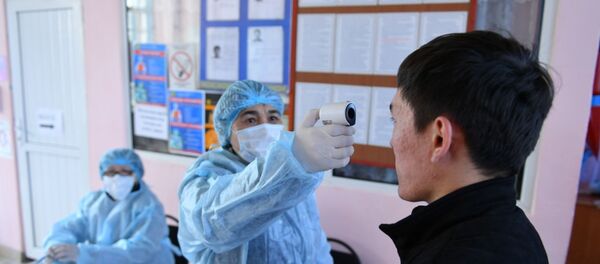 Проверки по выявлению контактных по коронавирусу проводятся и в госучреждениях, и в общежитиях - Sputnik Казахстан