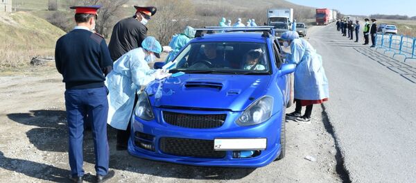 Медики и полиция работают на блокпостах в усиленном режиме - Sputnik Казахстан