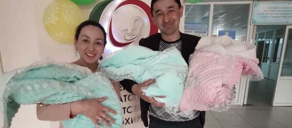 Врачи спасли роженицу и выходили недоношенную тройню в Алматы - Sputnik Казахстан