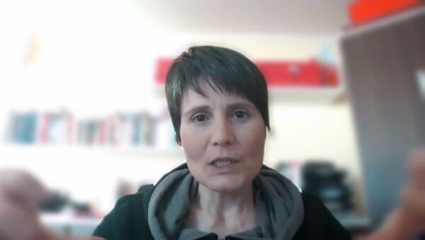 Женщина-астронавт рассказала о том, как поддерживать жизнь в самоизоляции - видео - Sputnik Казахстан