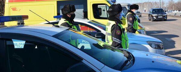 Полицейские на блокпостах в Петропавловске - Sputnik Казахстан