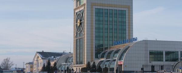 Платная парковка на вокзале Астаны - Sputnik Қазақстан