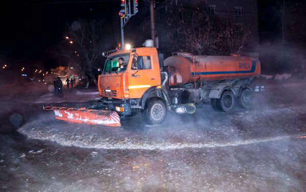 Порыв на водопроводе в центре Петропавловска - Sputnik Казахстан