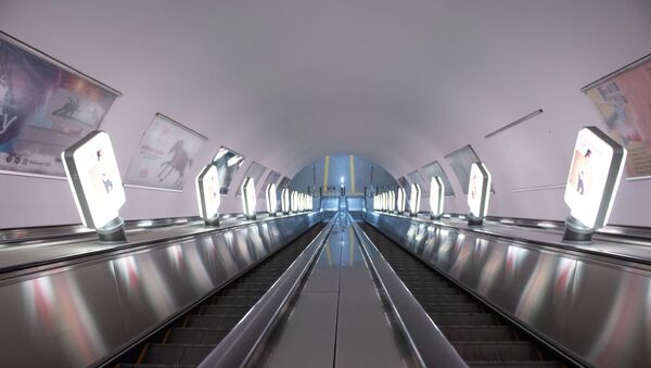 В алматинском метро во время карантина почти нет людей - Sputnik Қазақстан