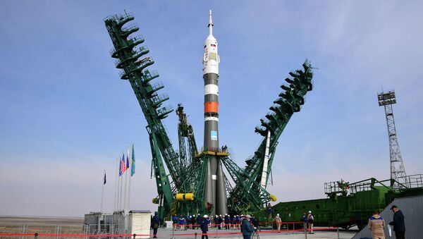 Установка ракеты-носителя Союз-2.1а с пилотируемым кораблем Союз МС-16 на стартовый комплекс площадки № 31 космодрома Байконур - Sputnik Казахстан
