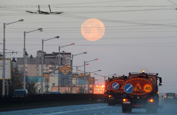 Суперлуние в Минске - Sputnik Казахстан