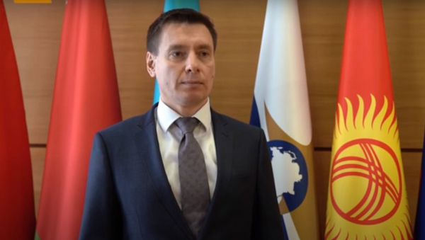 Страны ЕАЭС снижают таможенные пошлины на необходимые товары - видео - Sputnik Казахстан