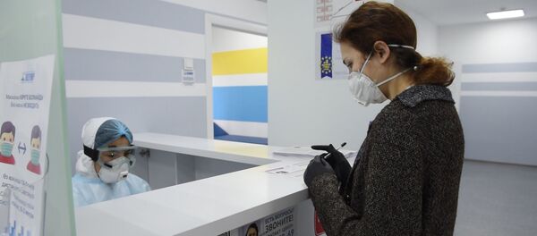 В регистратуре лаборатории, где проводятся тесты на коронавирус - Sputnik Казахстан