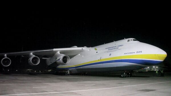 Легендарный грузовой самолет Мрия побывал в аэропорту Алматы - Sputnik Қазақстан
