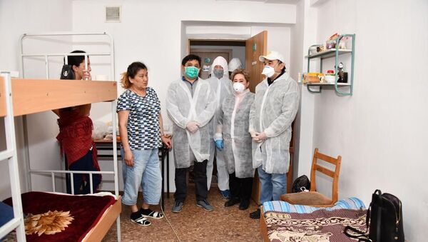 На период карантина иногородних медиков временно разместили в общежитиях и гостиницах - Sputnik Казахстан