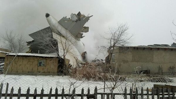 Крушение самолета недалеко от аэропорта Манас - Sputnik Казахстан