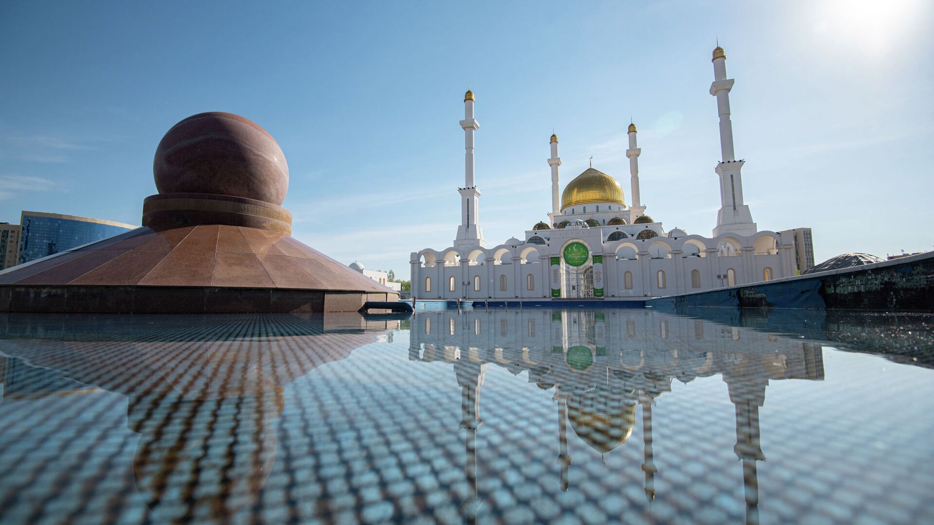 Мечеть Нур-Астана на карантине во время Священного месяца Рамазан - Sputnik Казахстан, 1920, 16.03.2021