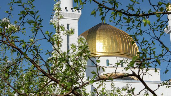 Мечеть Нур-Астана на карантине во время Священного месяца Рамазан - Sputnik Казахстан