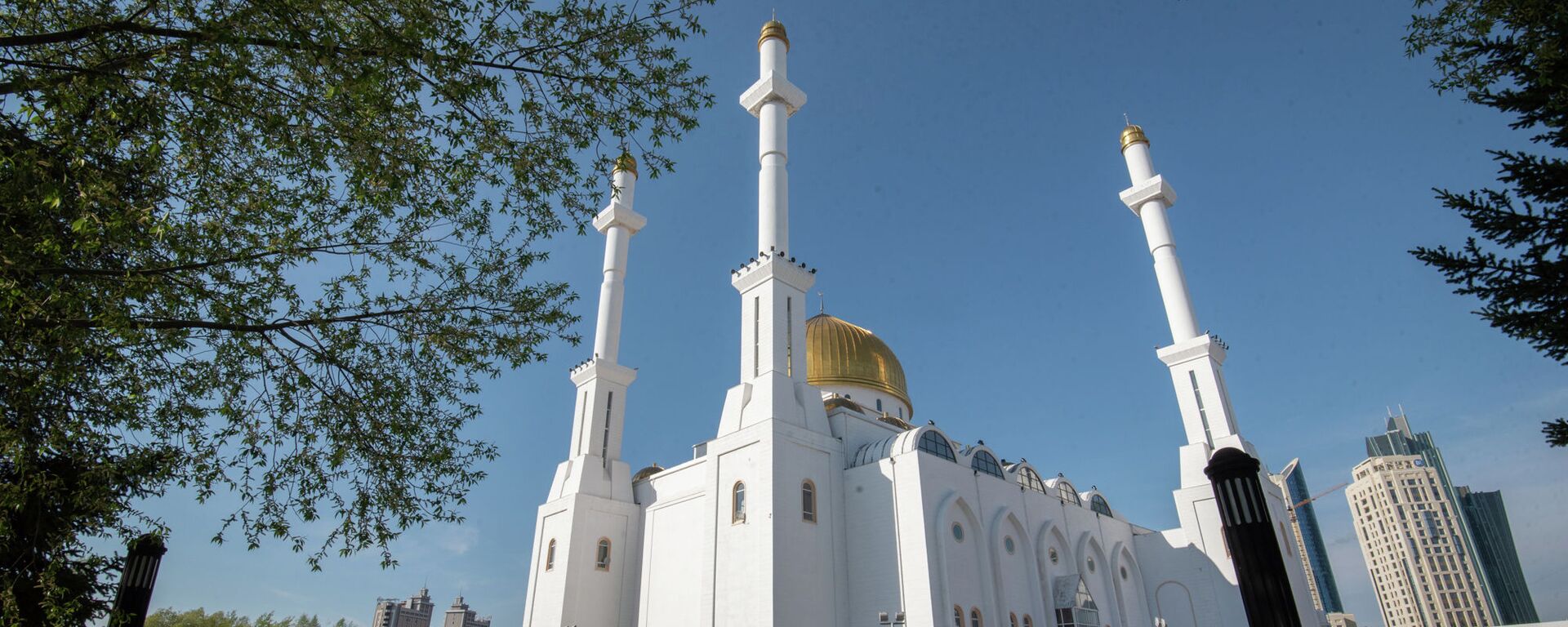 Мечеть Нур-Астана на карантине во время Священного месяца Рамазан - Sputnik Қазақстан, 1920, 08.04.2021