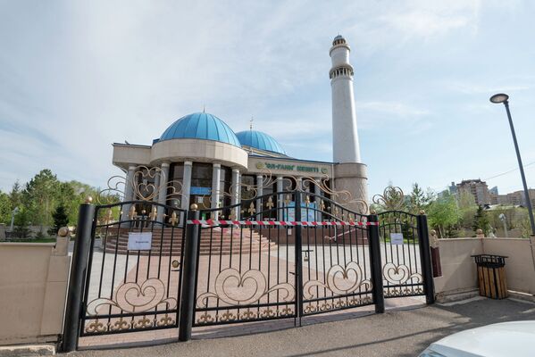 Мечеть Аль-Гани на карантине во время Священного месяца Рамазан - Sputnik Казахстан