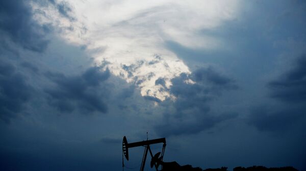 Нефтяная скважина, добыча нефти  - Sputnik Казахстан