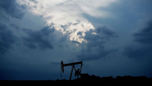 Нефтяная скважина, добыча нефти  - Sputnik Казахстан