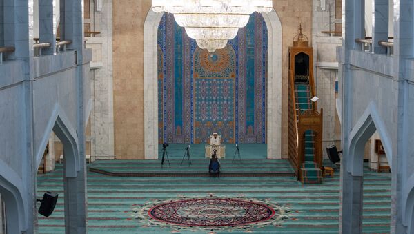 Онлайн-проповедь к празднику в центральной мечети Алматы во время карантина - Sputnik Қазақстан