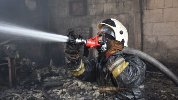 Пожарный, архивное фото - Sputnik Казахстан