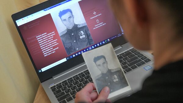 Подготовка к участию в акции Бессмертный полк онлайн - Sputnik Казахстан