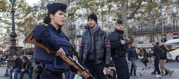 Ситуация в Париже после серии терактов - Sputnik Казахстан