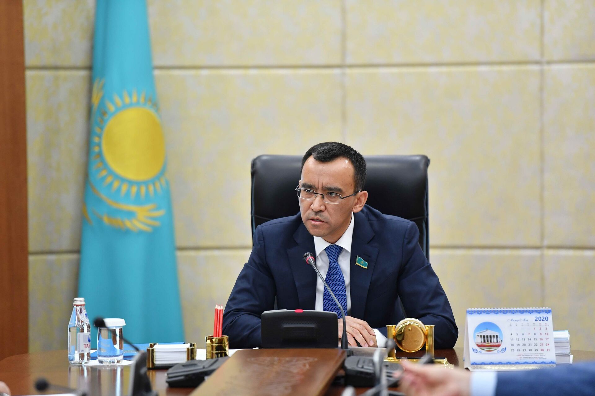 Председатель сената парламента Маулен Ашимбаев Председатель сената парламента Маулен Ашимбаев - Sputnik Казахстан, 1920, 28.02.2025