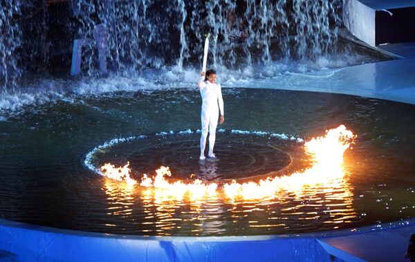 Зажжение огня Олимпиады 2000 года Сиднее, архивное фото - Sputnik Казахстан