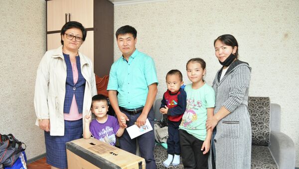 Казахстанцы собрали деньги на квартиру для попавшего в беду журналиста из Кокшетау - Sputnik Казахстан