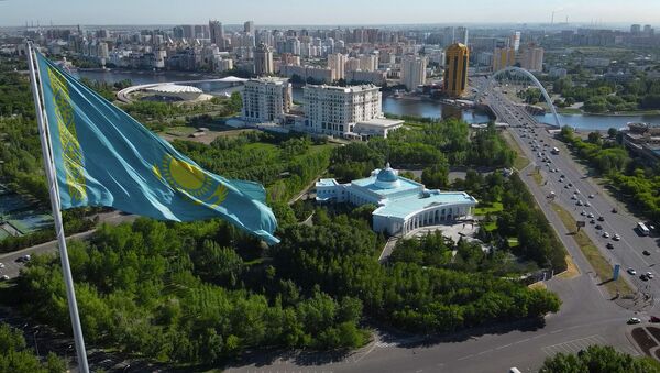 Как поднимают главный флаг Казахстана – секреты символа страны - Sputnik Казахстан