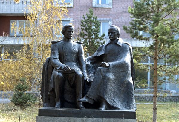 Памятник Ф.М. Достоевскому и Ч.Ч. Валиханову - Sputnik Казахстан