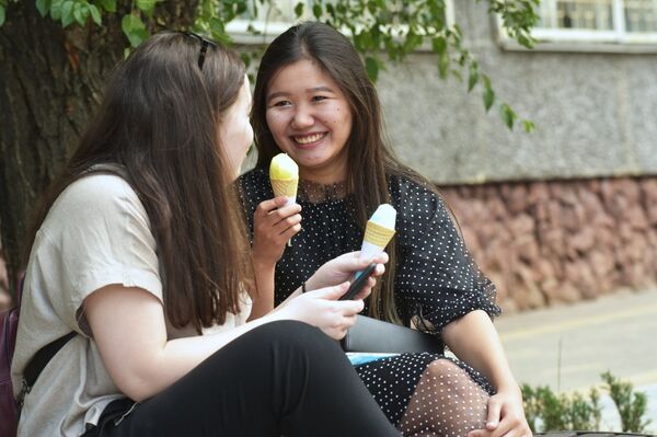 Всемирный день мороженого: как алматинцы отметили праздник - фотофакт - Sputnik Казахстан