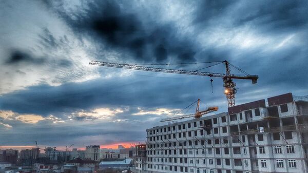 Вечернее небо над новостройками столицы - Sputnik Казахстан