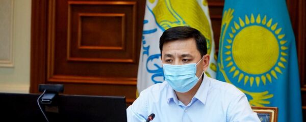 Аким Нур-Султана Алтай Кульгинов провел совещание с медиками столицы Аким Нур-Султана Алтай Кульгинов провел совещание с медиками столицы - Sputnik Казахстан